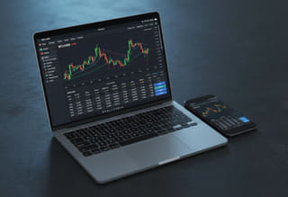 Monitore a atividade — verifique o histórico de negociação e a atividade da conta