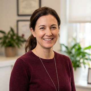 Laura Bennett, Diretora de Normas da Plataforma na Píncaro Capitável, em imagem de perfil
